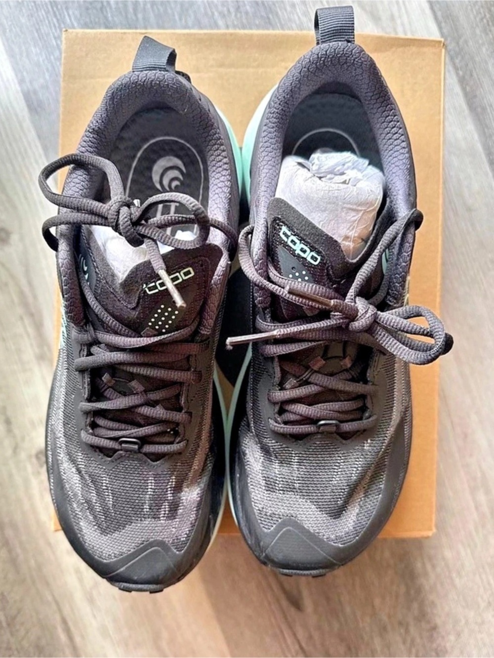 Topo Athletic Vista Athletic Shoes Black & Green US 9